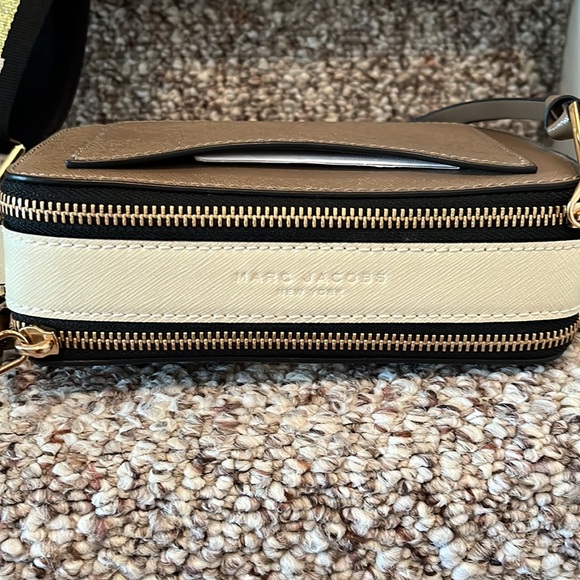 Marc Jacobs snapshot preloved - Picture 3 of 7